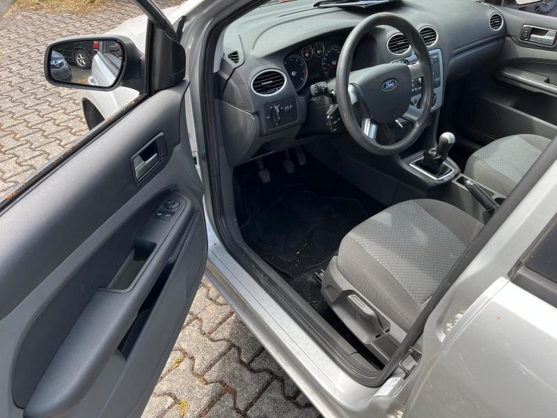 Ford Focus 2007 — photo 7