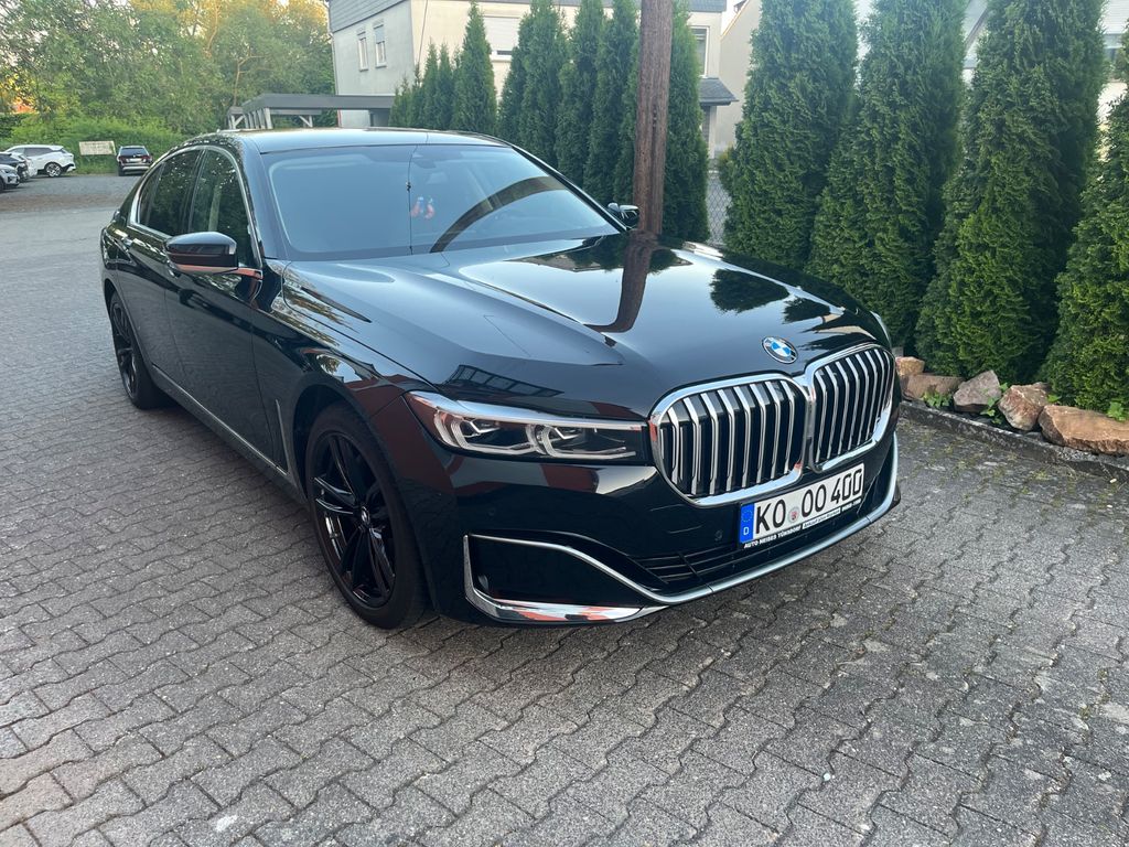 BMW 730
