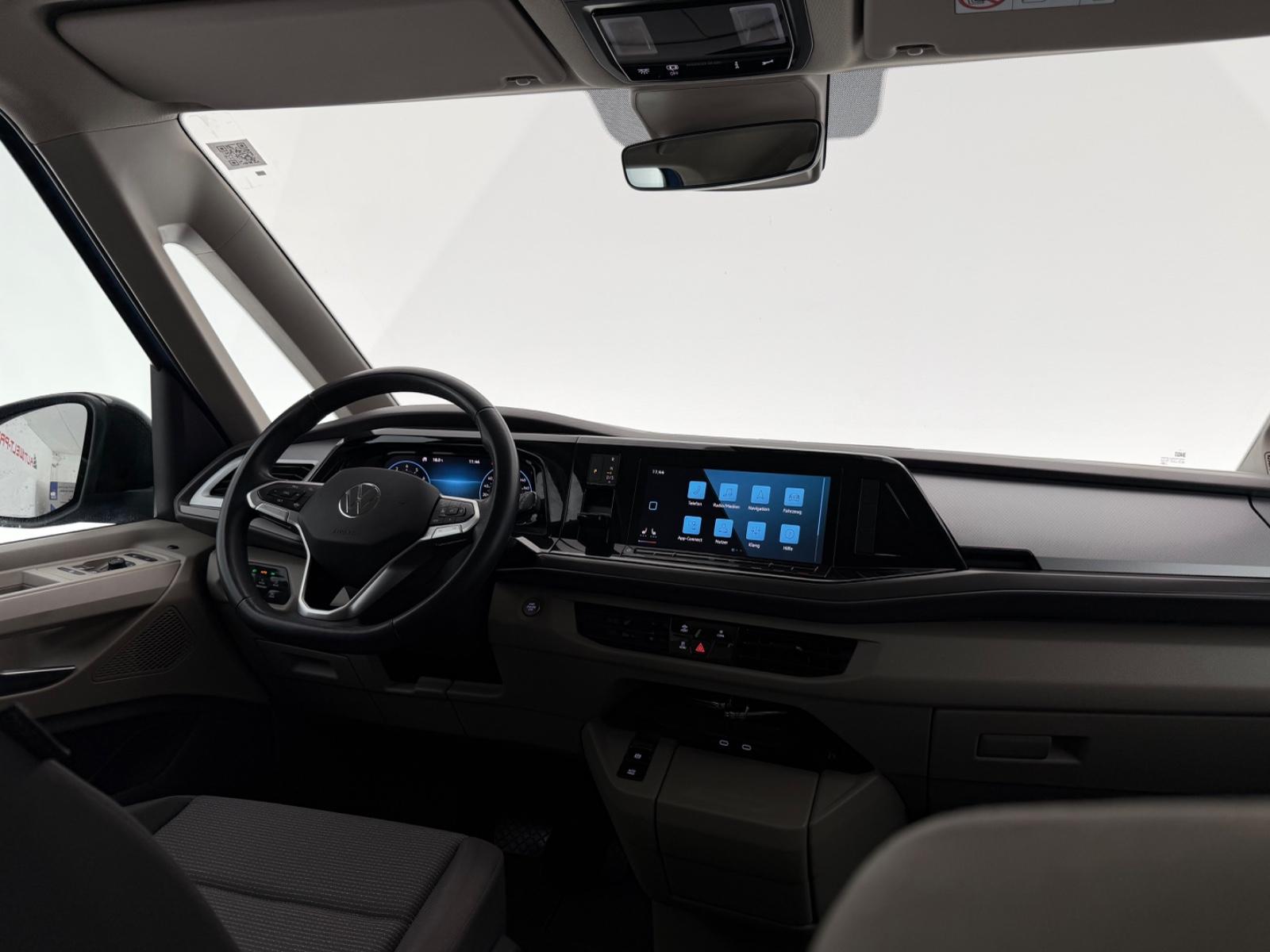 Volkswagen T7 Multivan 1.5 TSI*7.STZ*LED-AHK-R.KAM-TEMPOMAT