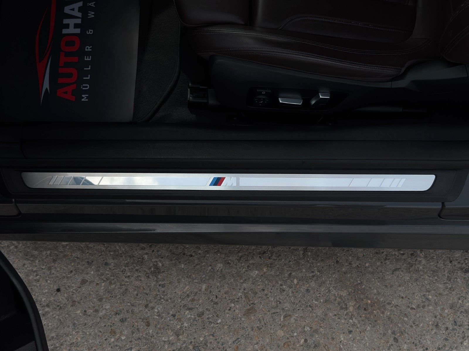 Fahrzeugabbildung BMW M440i xDrive Coupe Edelholz Laser Memory HuD H&K