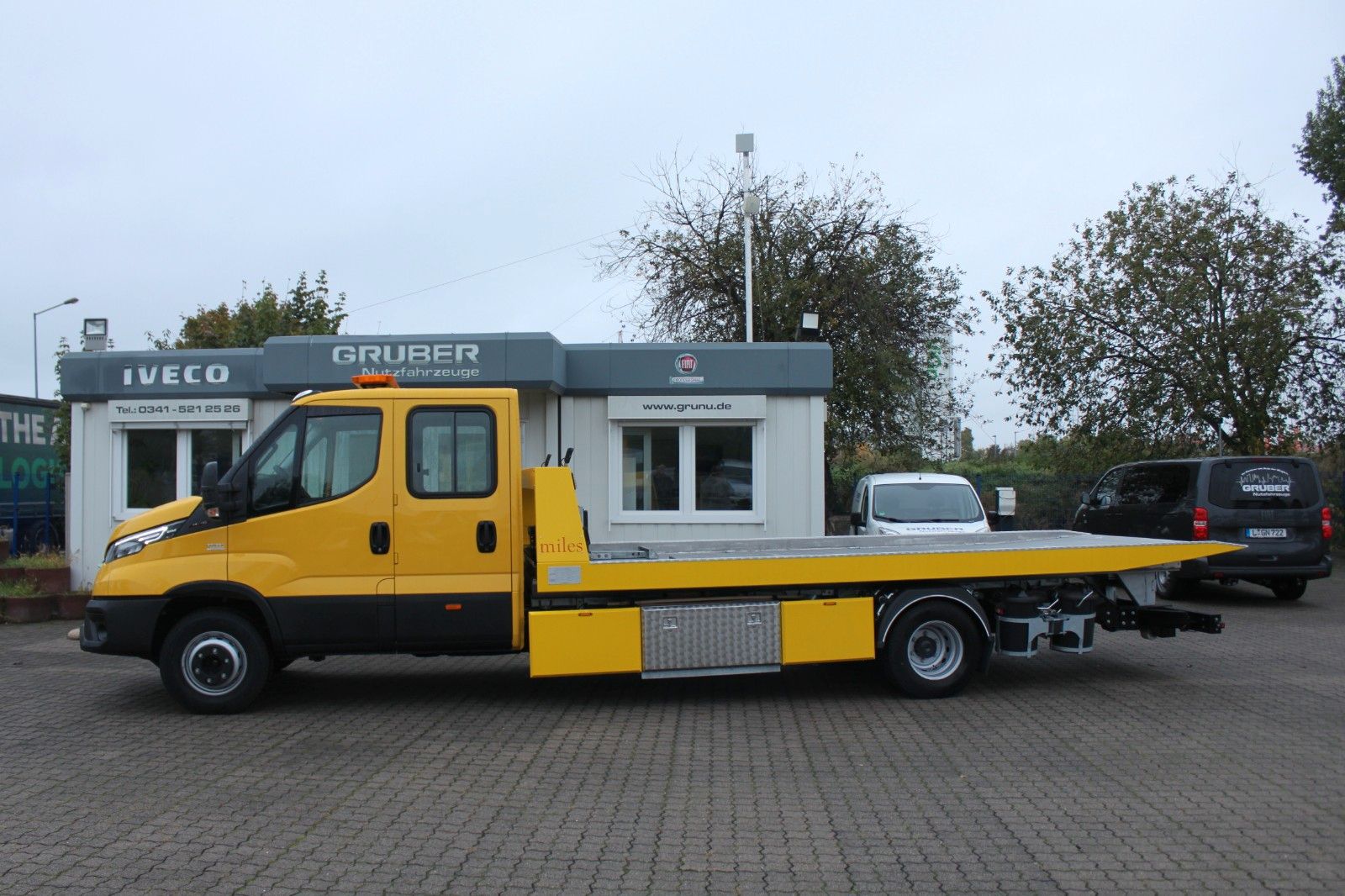 Fahrzeugabbildung Iveco Daily 70 C 18H D Schiebeplateau
