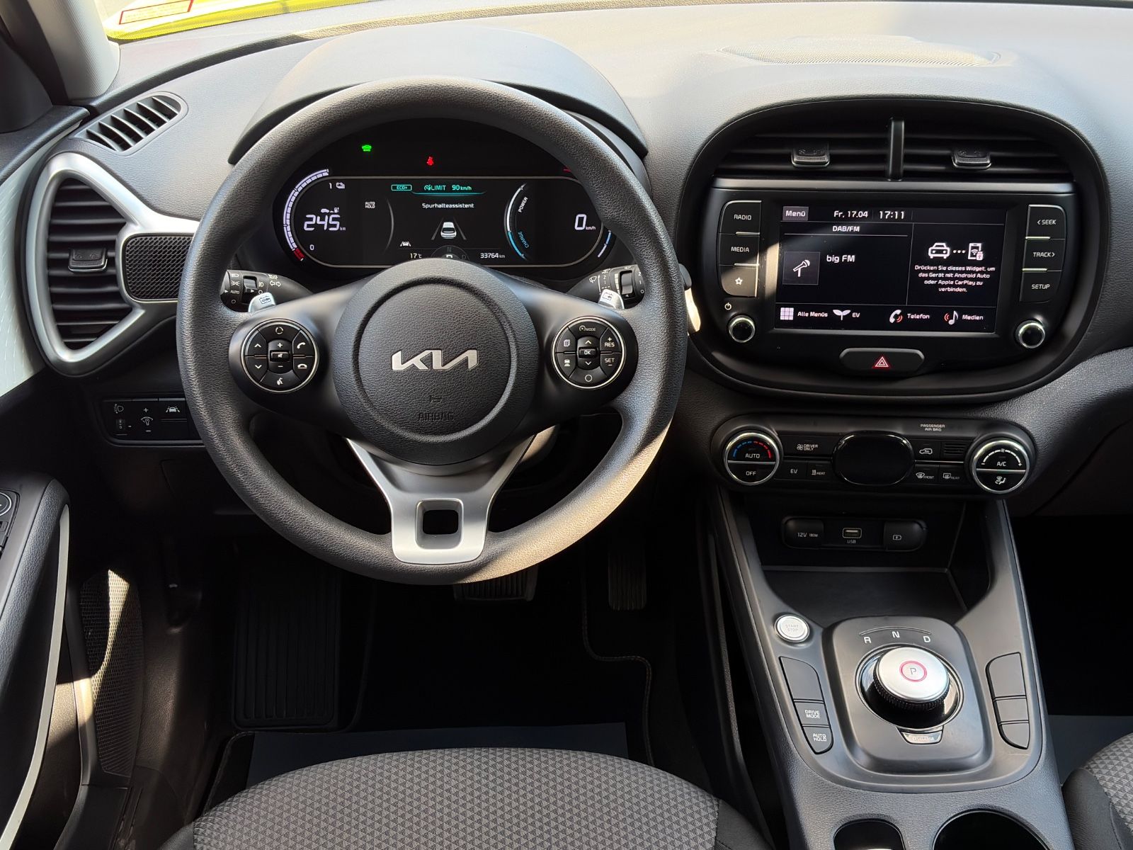 Fahrzeugabbildung Kia e-Soul Edition 39kW LED ACC LKA Kamera CarPlay