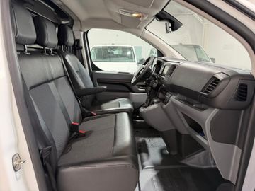 Opel Vivaro - 11