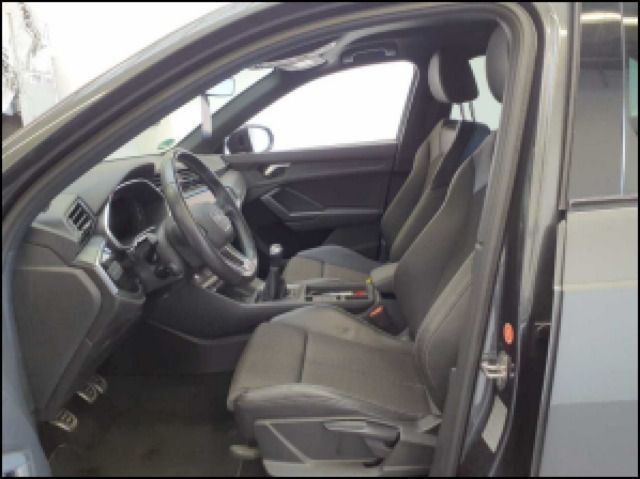 Audi Q3 35 TFSI S-LINE LED NAVI APP SHZ GRA PDC VC foto 4