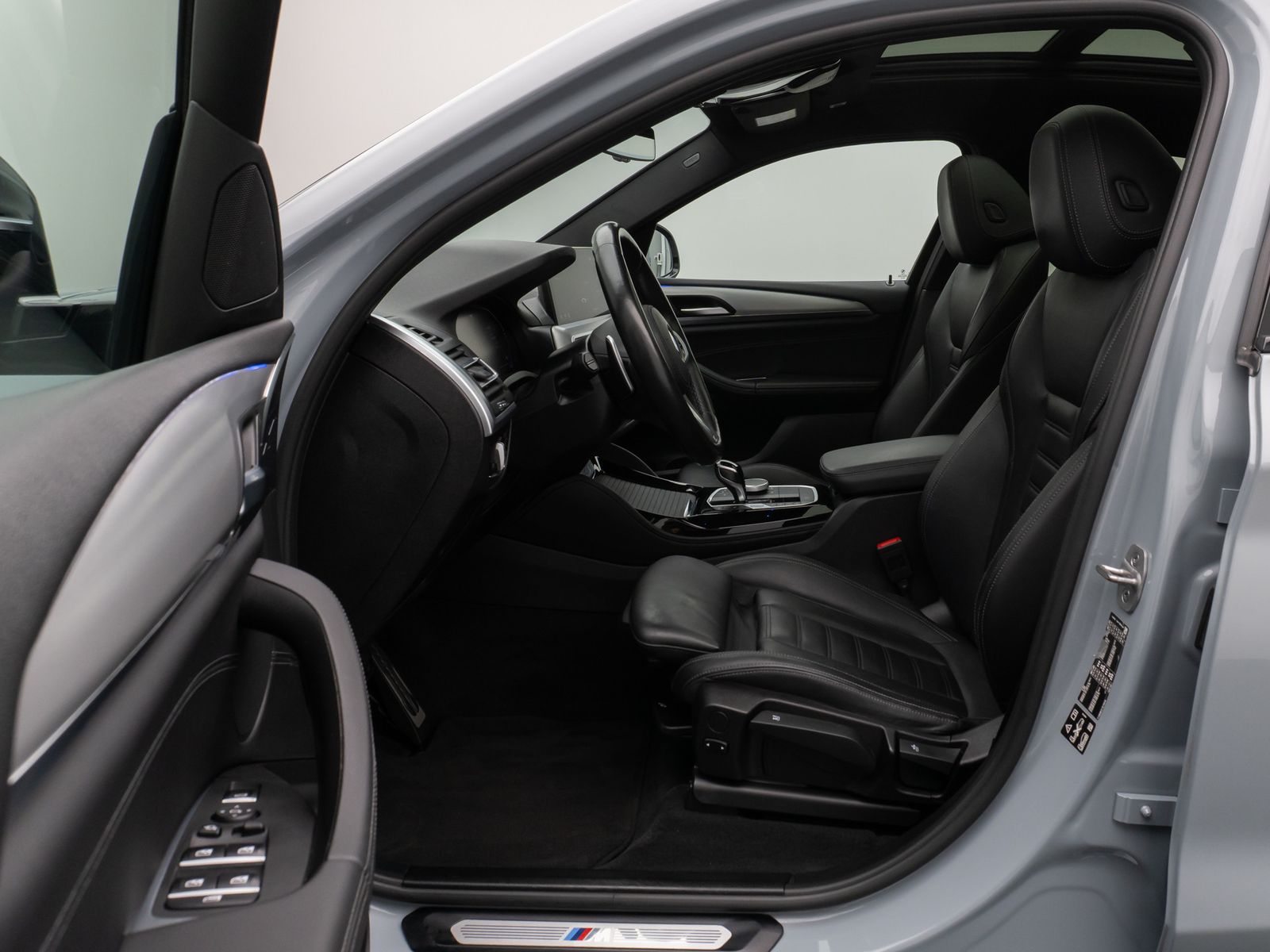 Fahrzeugabbildung BMW X4 xD30d M Sport Panorama Laser Kamera HUD HiFi