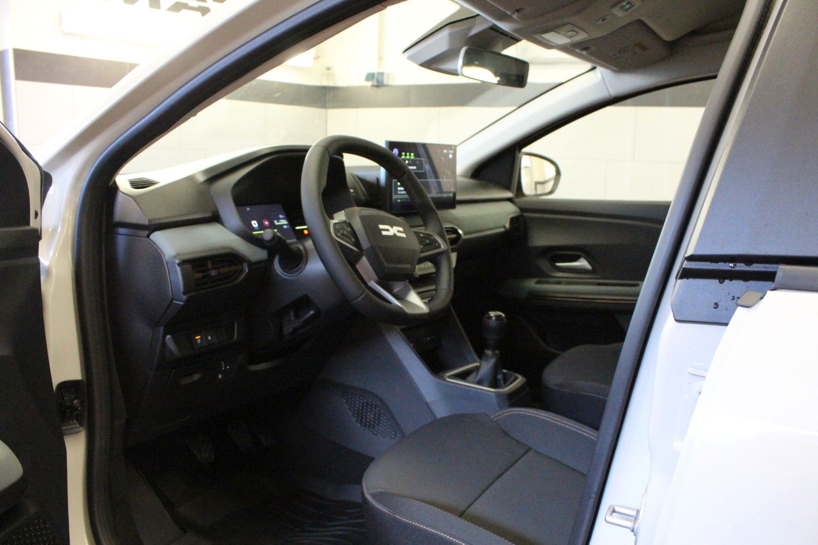 Fahrzeugabbildung Dacia Jogger TCe 110 Extreme 7-Sitzer  MY26 *Winterp.*