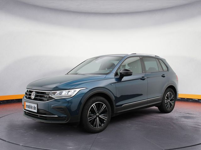 Volkswagen Tiguan Active 2.0 TDI DSG / Pano, Standh, AHK