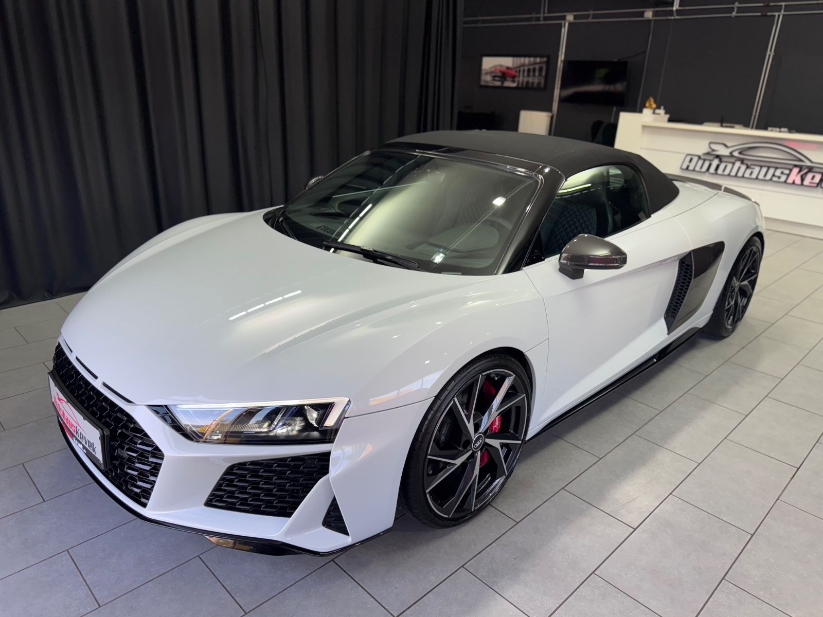 Fahrzeugabbildung Audi R8 Spyder 5.2 FSI quattro performance*CARBON*B/O