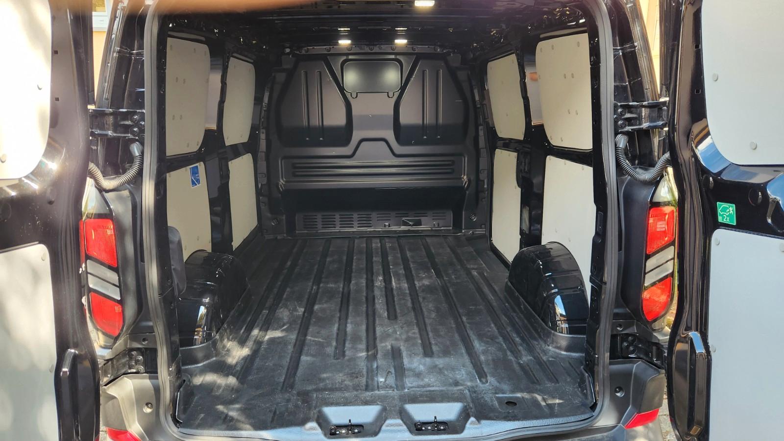 Ford Trail L1 Aut. 4x4 AHK Luftfahrwerk Offroad