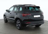 Skoda Karoq Sportline 2.0 TDI DSG Matrix ACC AHK Pano - mit Diesel-Antrieb: Leichtmetallfelgen, Geländewagen