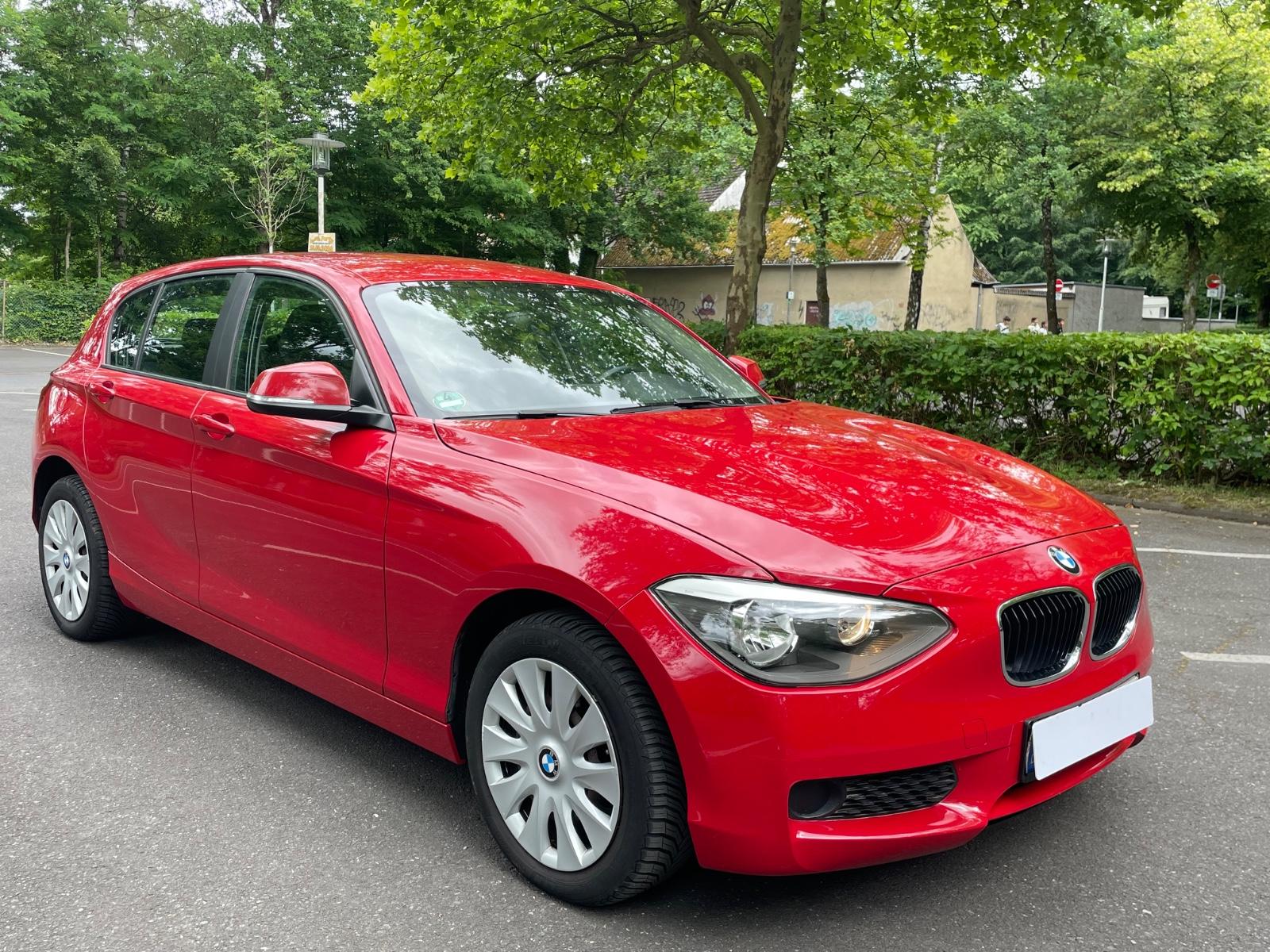 BMW 116i*SHZ*PDC*Klimaaut,.*Lichtp.*5trg*1Hand*