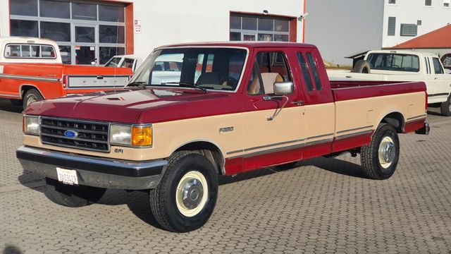 Ford F 250 XL Extended Cab 5-Gang Schaltgetriebe V8