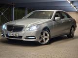 Mercedes-Benz E 350 4MATIC/AIRMATIC/Assist./Ambiente - Mercedes-Benz E 350 aus 2011: 4matic