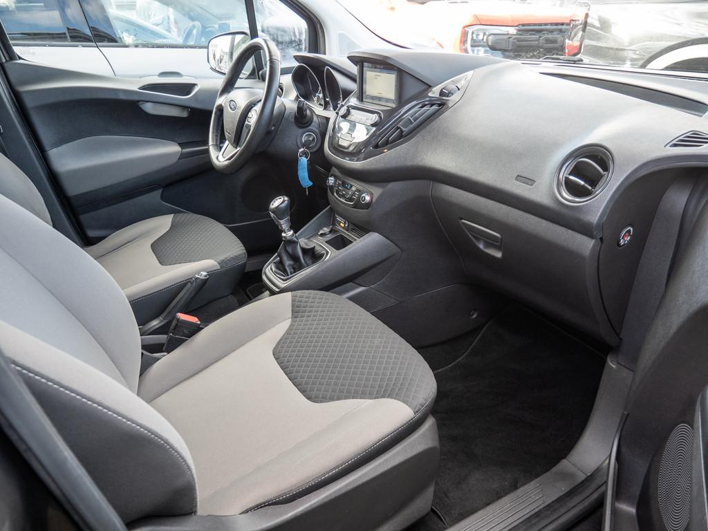 Ford Tourneo Courier Titanium KLIMA KAMERA NAVI USB