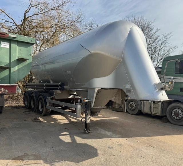 Spitzer Sanh. Silo für Zement, Staub- und Rieselgüter