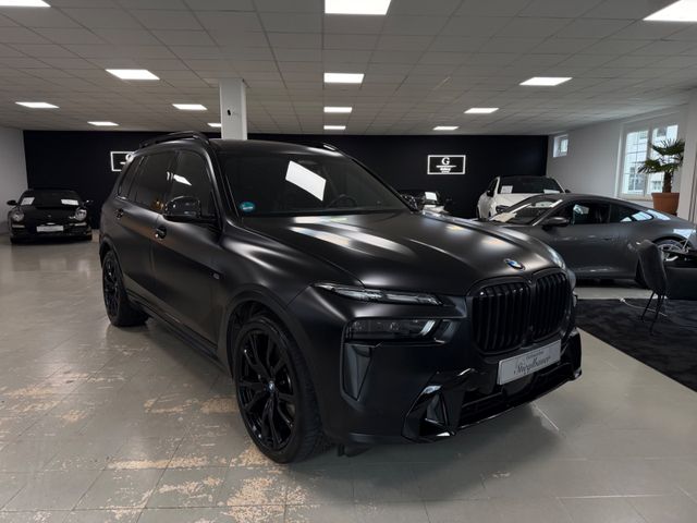 BMW X7 xDrive 40d M Sportpaket Pro/Frozen Black