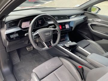 Audi Q8 e-tron - 9