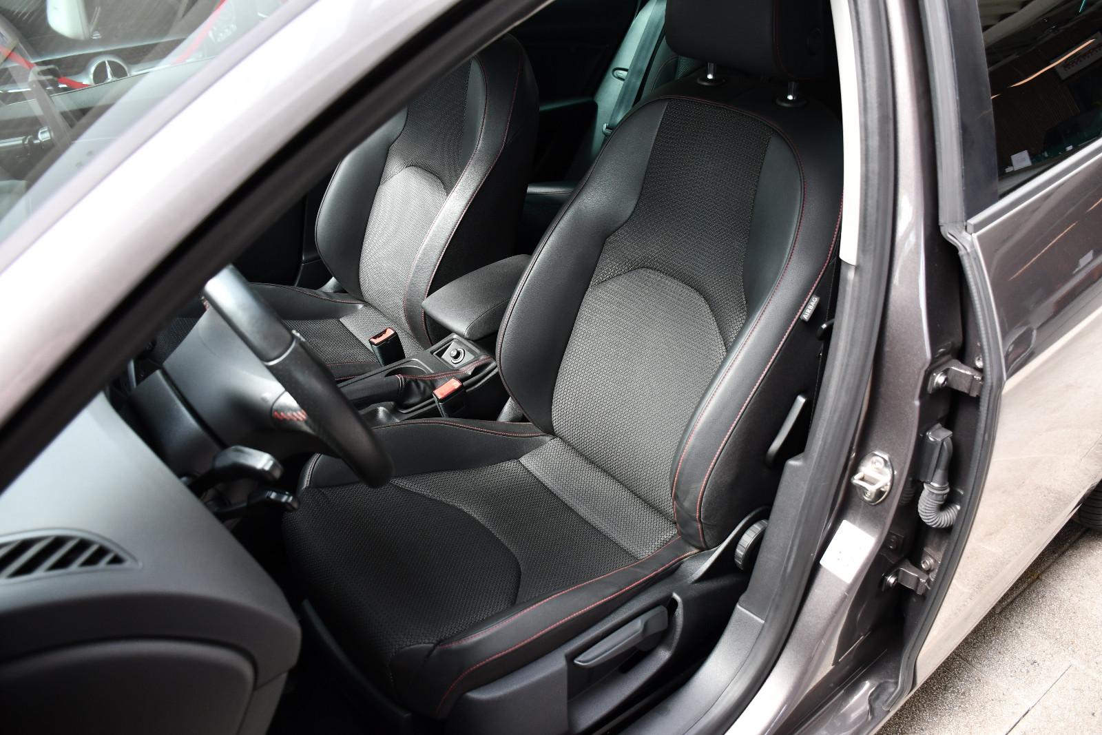 SEAT Leon ST FR 1.8 TSI DSG – 180 ch – LED – Navigation - 1ère main