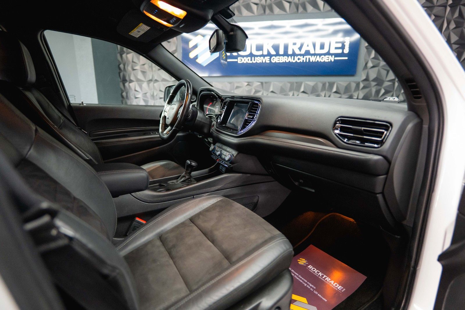 Fahrzeugabbildung Dodge Durango 3.6 V6 GT+ 4x4 SRT Night-Paket Modell 22