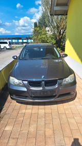 BMW E91 320i - BMW 320: 320i E91