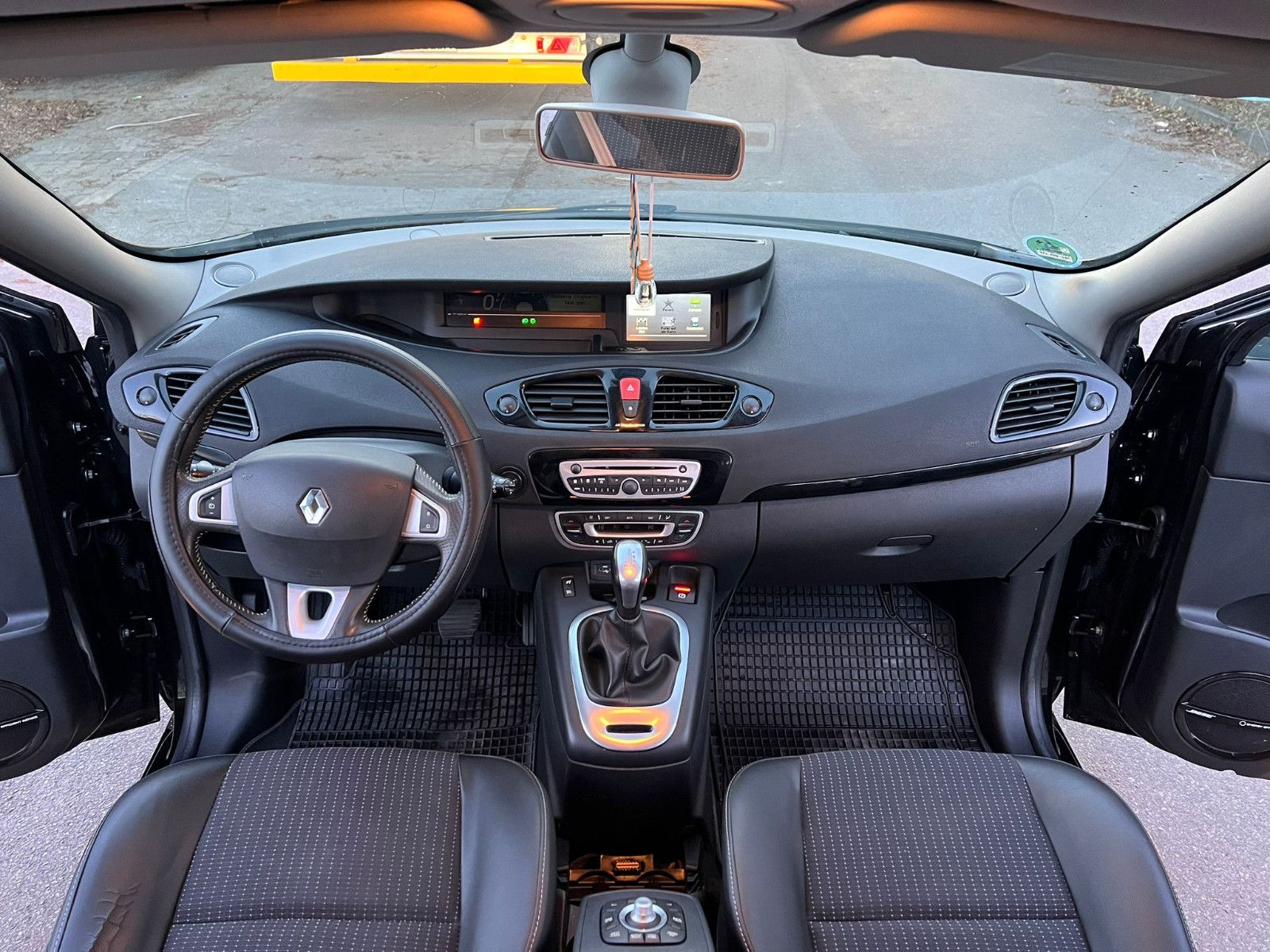 RENAULT Scenic III Grand BOSE Edition