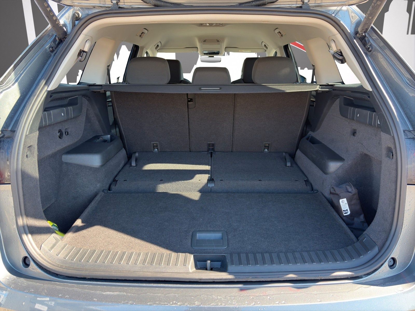 Fahrzeugabbildung SKODA Kodiaq 1.5 TSI DSG LED/NAVI/ACC/7Sitze/SHZ/GJR