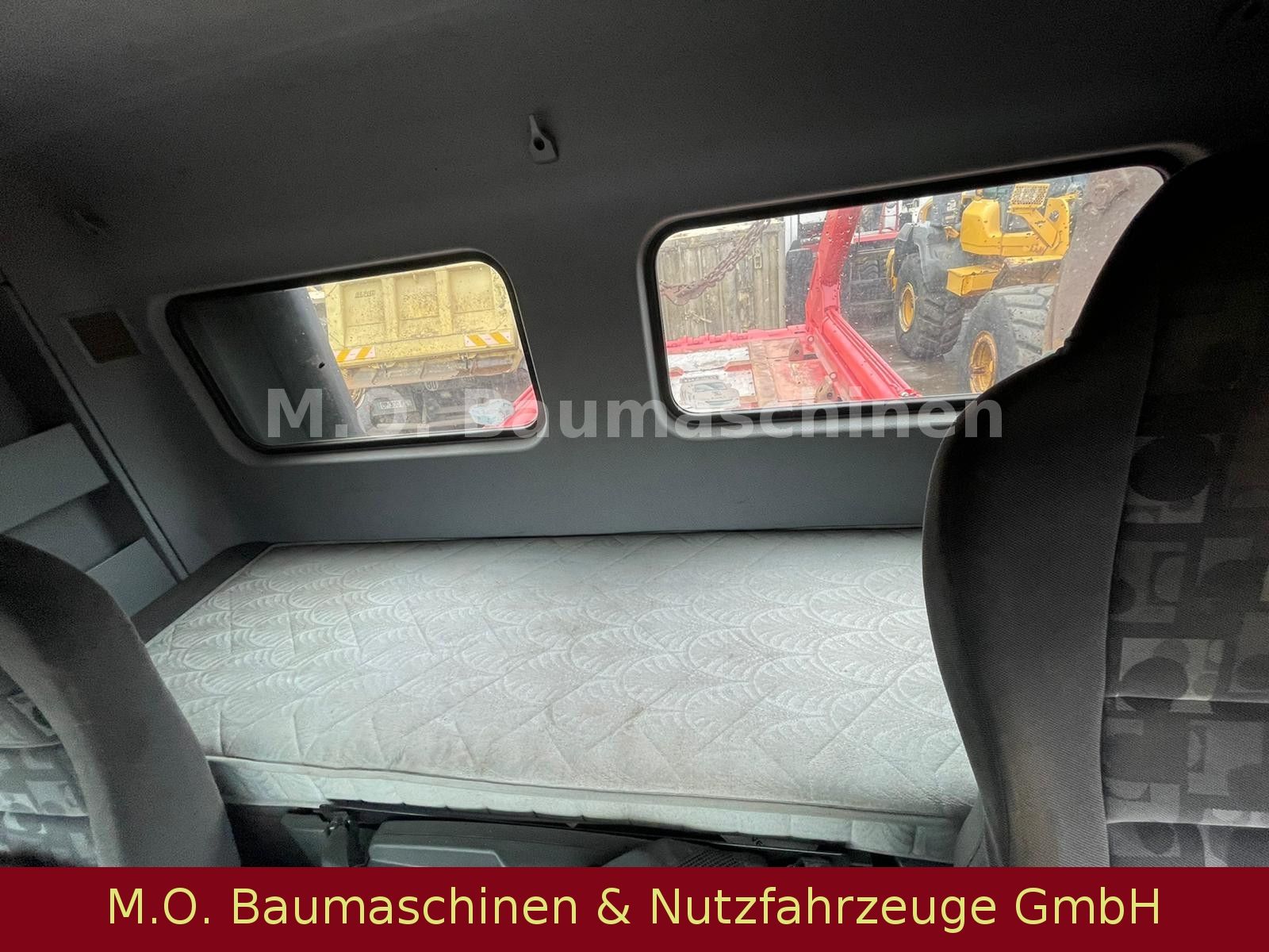 Fahrzeugabbildung Mercedes-Benz Actros 2546 L / 6x2 / AC /