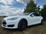 Tesla Model S - Kostenlos Laden in ganz Europa - Tesla aus 2015