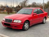 Mercedes-Benz C 200 CDI AUTOMATIK *1.HAND* CLASSIC SELECTION - Mercedes-Benz C 200: Class Cdi