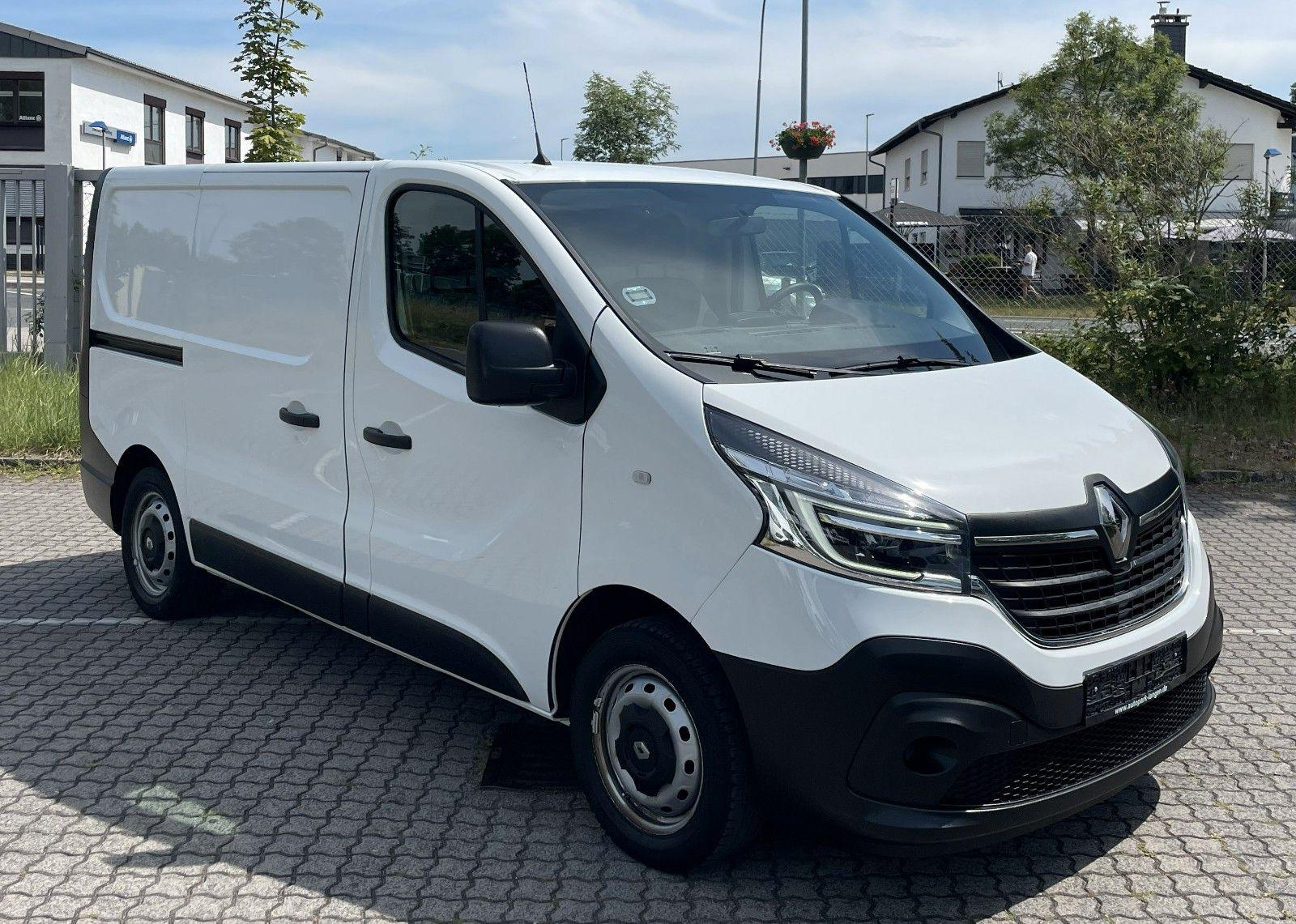 Renault Trafic L1H1 2.0 WÜRTH Regale Klima Blueth. PDC