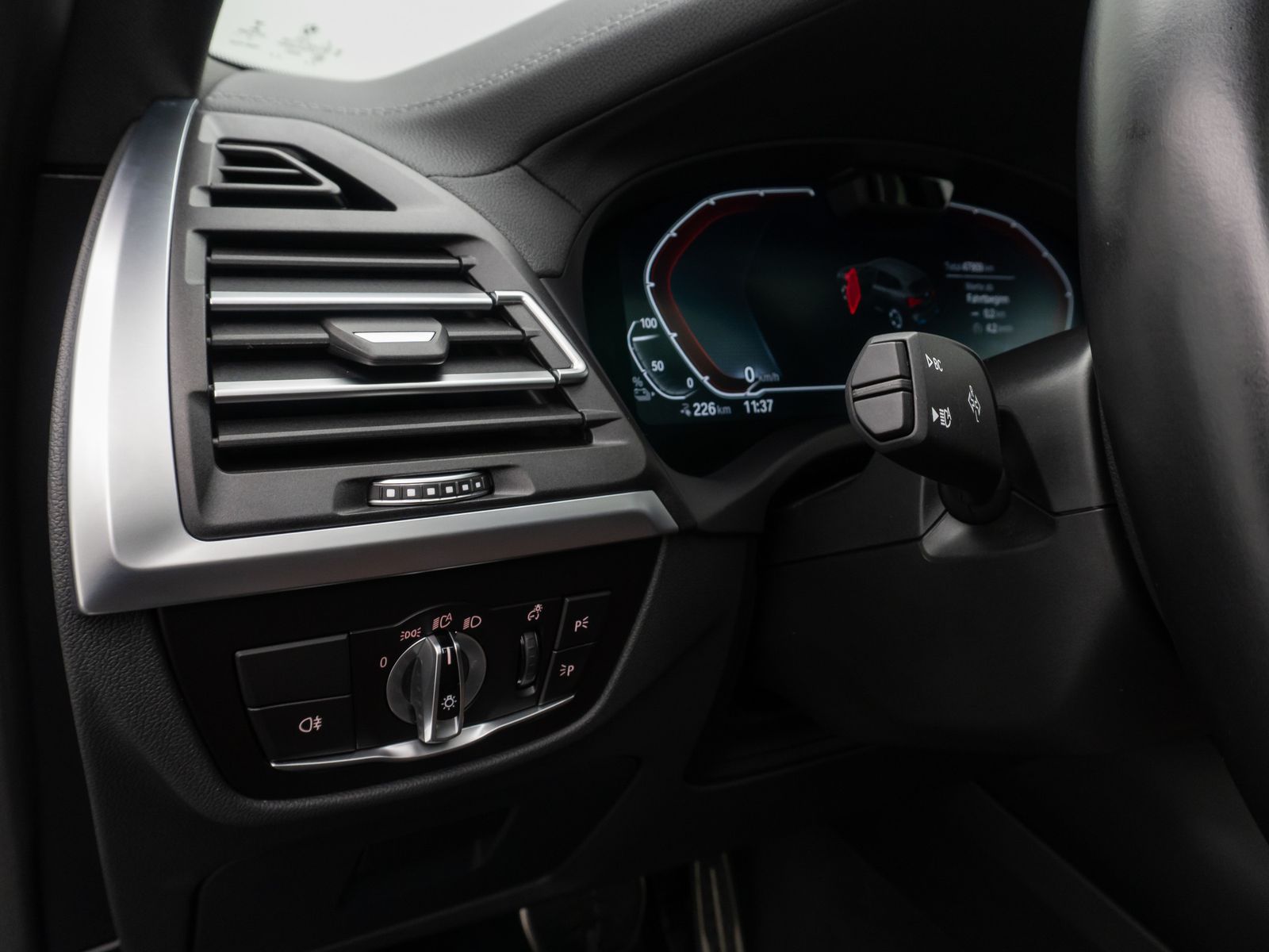 Fahrzeugabbildung BMW iX3 M Sport IMPRESSIVE 360°Laser DAB Komfort HUD