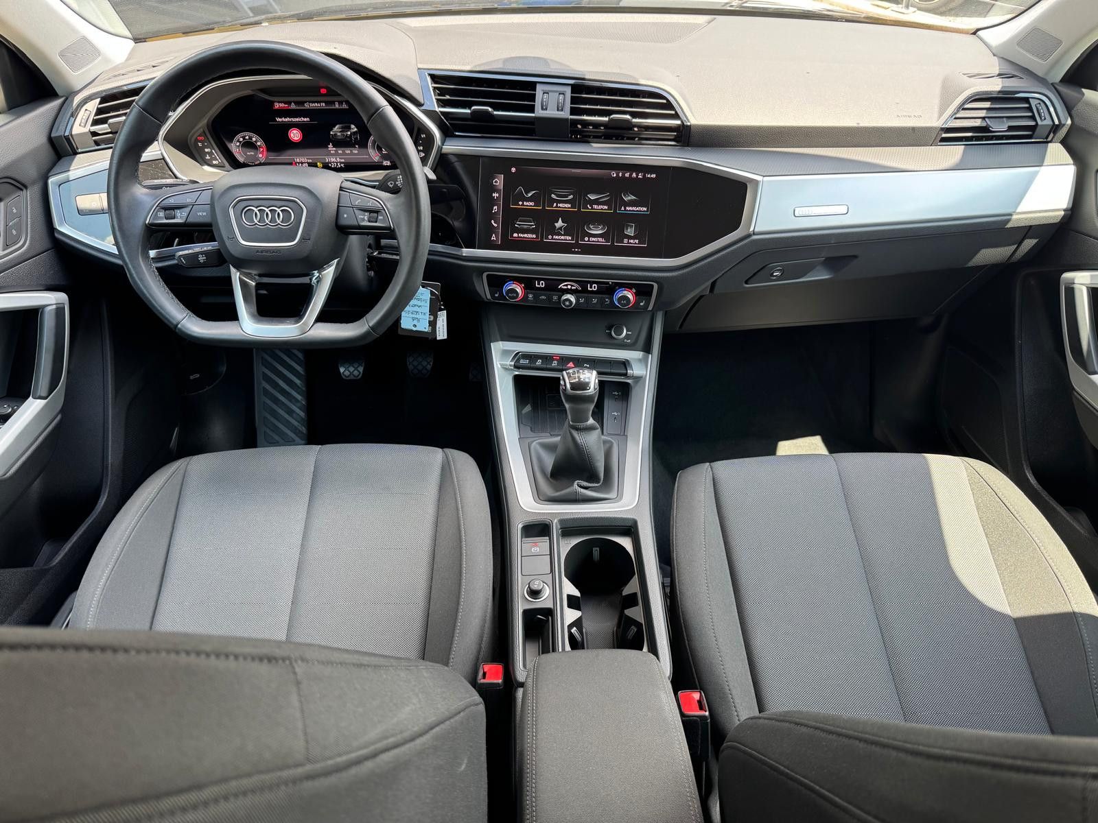 Audi Q3 35 TFSI 1,5 150P TFSI S line SH/LED/GRA/NAVI foto 12