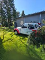 Citroën 2 CV - Citroën 2 CV mit Panoramadach