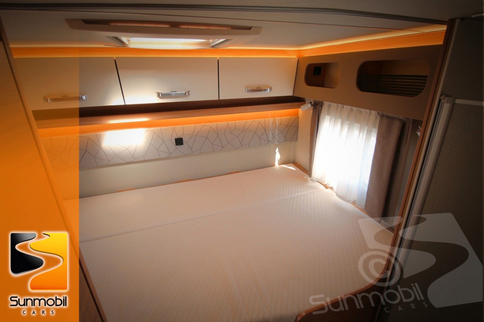 Fahrzeugabbildung Weinsberg CaraSuite 650 DG Navi RFK Markise