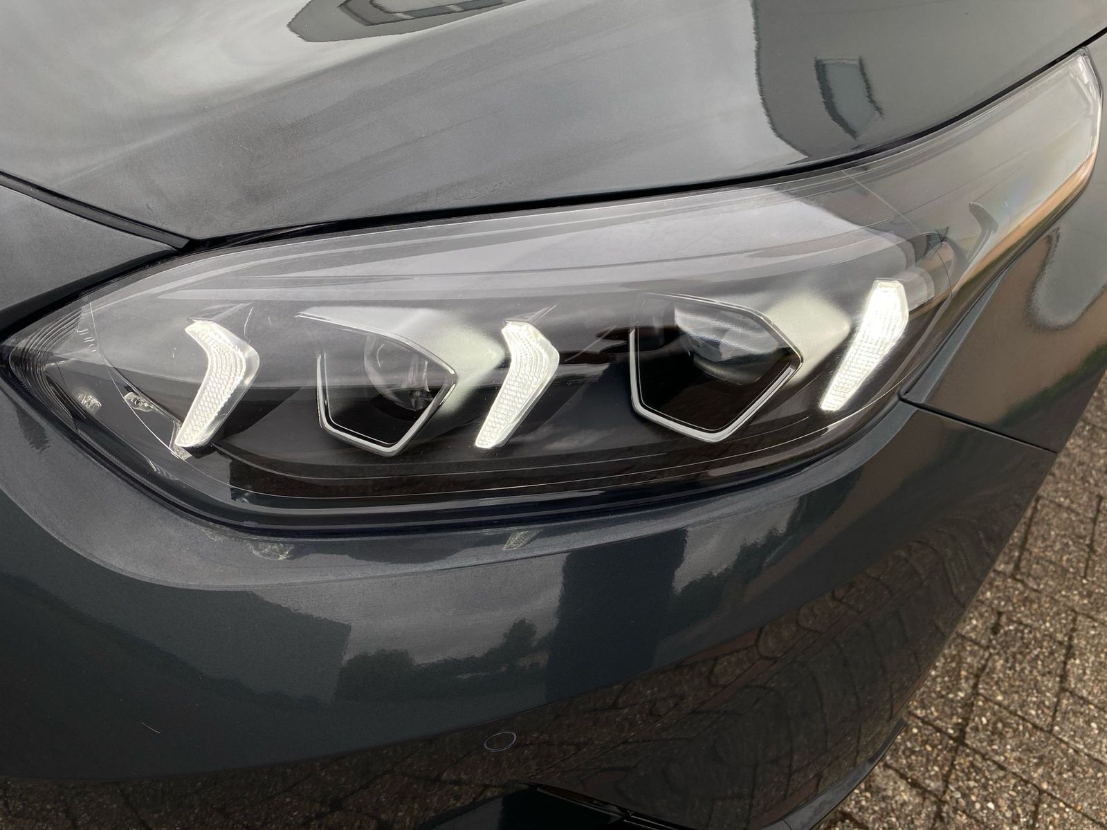 Fahrzeugabbildung Kia CEED_5 1.5T 48V DCT 140 ULTIMATE STY JBL