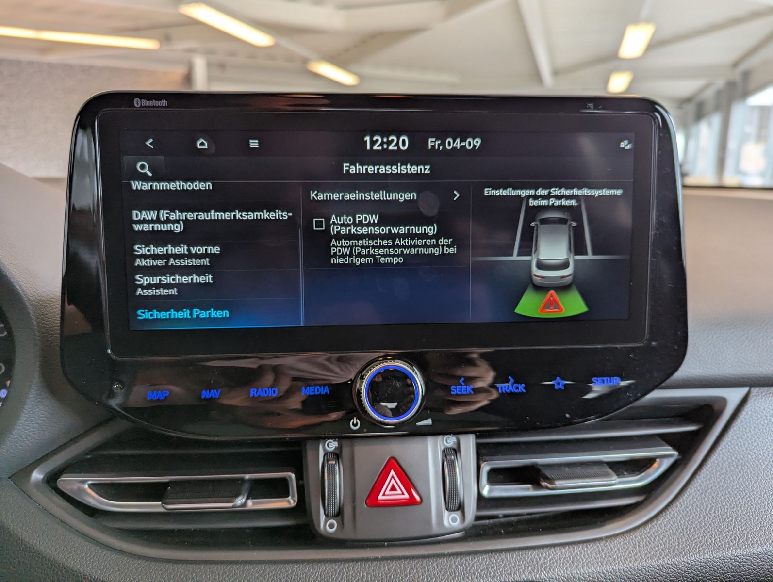 Fahrzeugabbildung Hyundai i30 1.5 T-GDI DCT N-Line LED Cam Pano Keyless 18