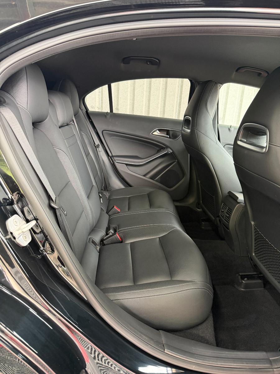 Mercedes-Benz A250 4Matic Urban Aut. Leder Kamera Led Memory