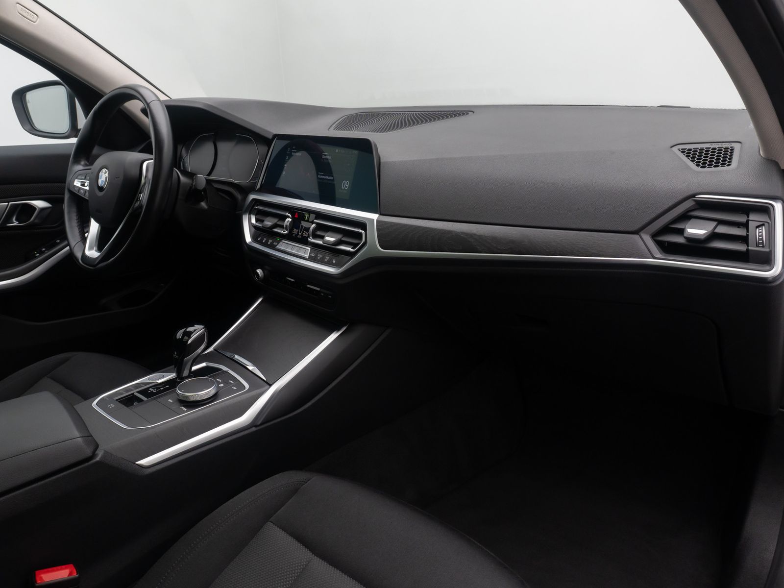 Fahrzeugabbildung BMW 330d Stop&Go LED DAB DriveAssis Panorama 18Zoll