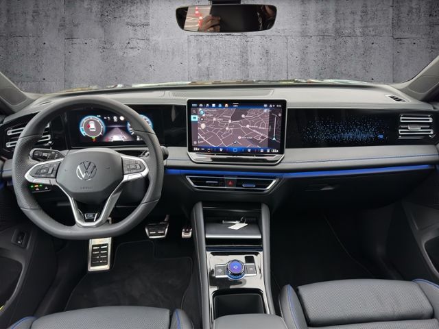 Tiguan 2.0 TDI R-Line 4M DSG/AHK/STANDHEIZUNG/BL