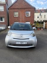 Toyota IQ 1,0-l-VVT-i Toyota iQ(N)collection Toyota... - Toyota IQ: Privatanbieter