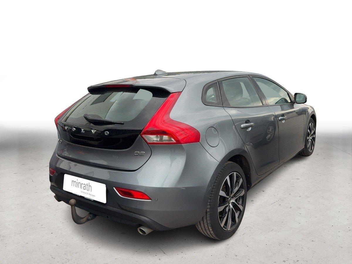 Volvo V40 Momentum 2.0 D2 AHK+LED+NAVI+RFK+SHZ+2xPDC+L