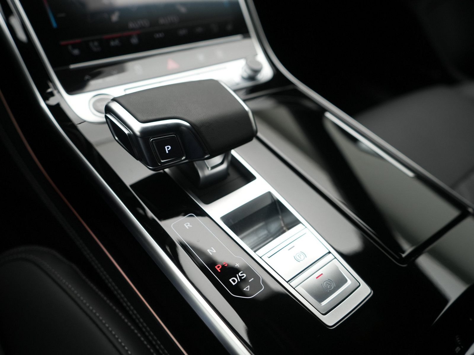 Audi A8 - Bild 16
