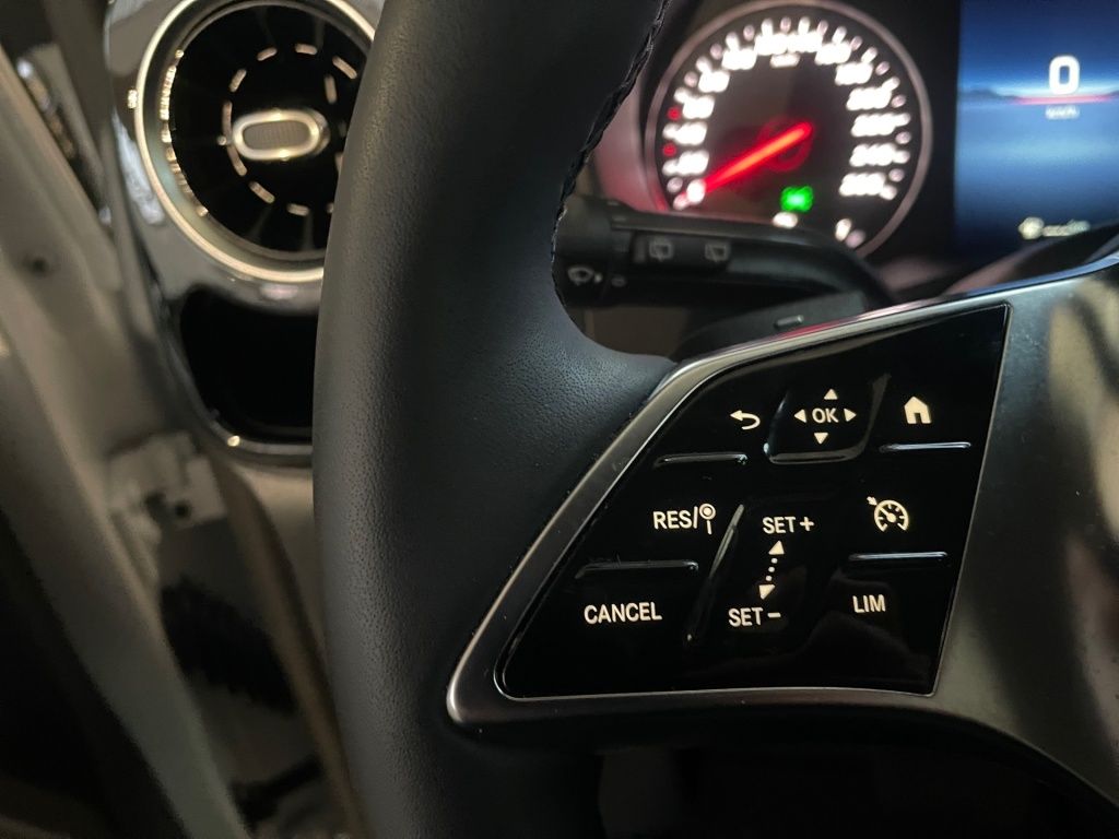 Fahrzeugabbildung Mercedes-Benz Vito 124 Mixto lang 5 Sitze 2,5t AHK Standhz LED