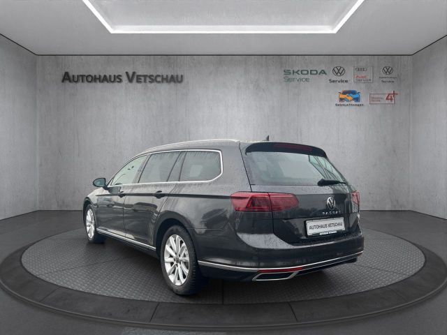 Passat Variant 2.0 TDI Elegance Bluetooth Navi