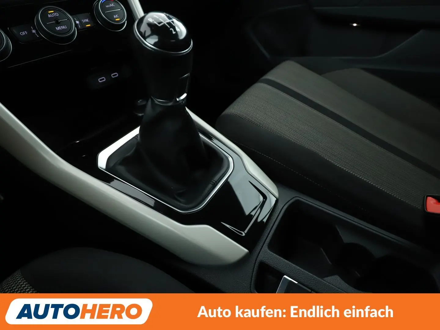 Volkswagen T-Roc 1.0 TSI Style Aut.*NAV*ACC*CAM*PDC*SHZ*AHK, миниатюра 22
