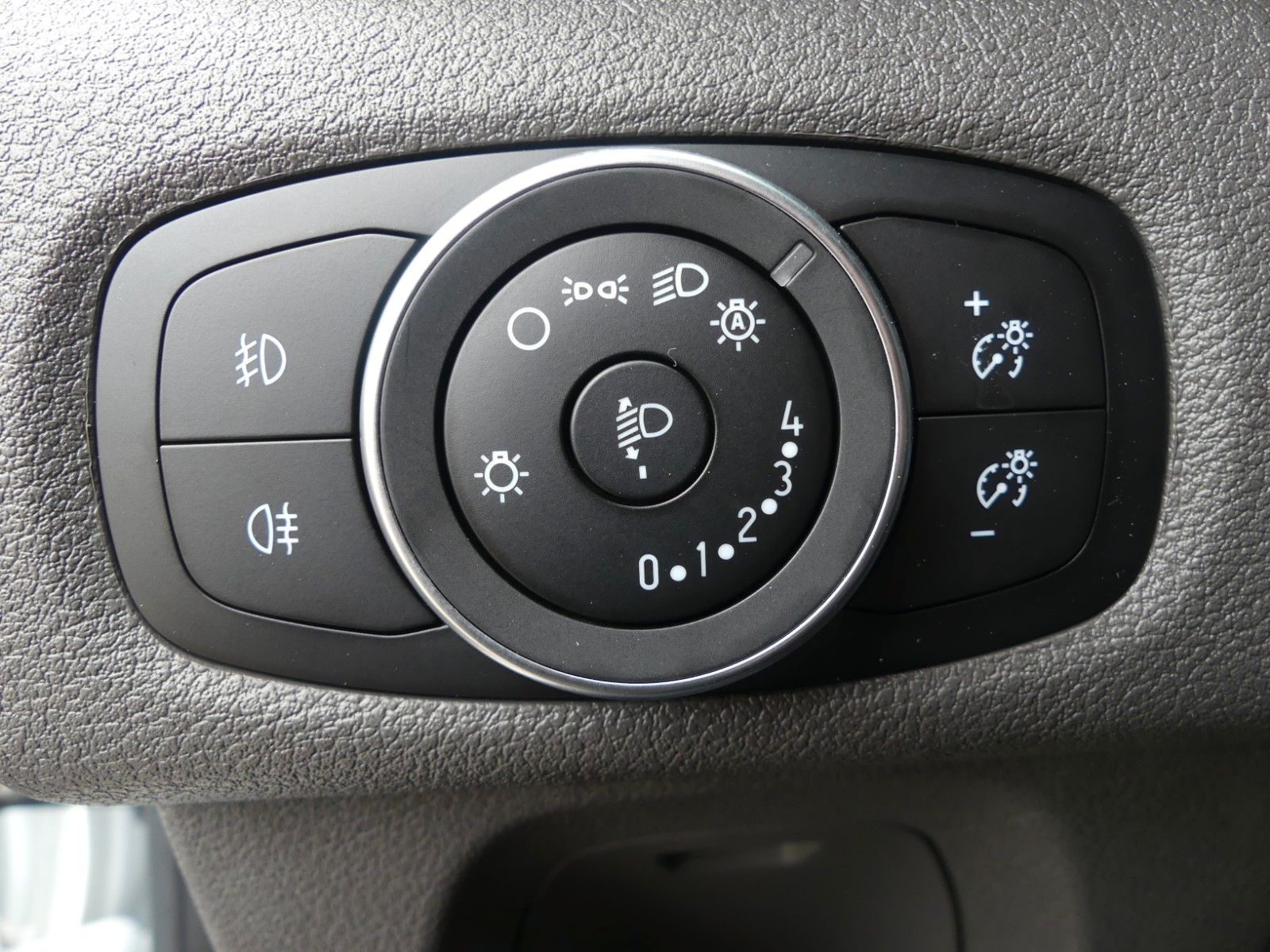 Fahrzeugabbildung Ford Transit Custom Kasten 320 L1 Trend*BLIS*Kamera