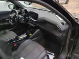 Peugeot Neuer 2008 GT HYBRID 145 e-DSC6 *360°KAMERA* - Peugeot: 1.6