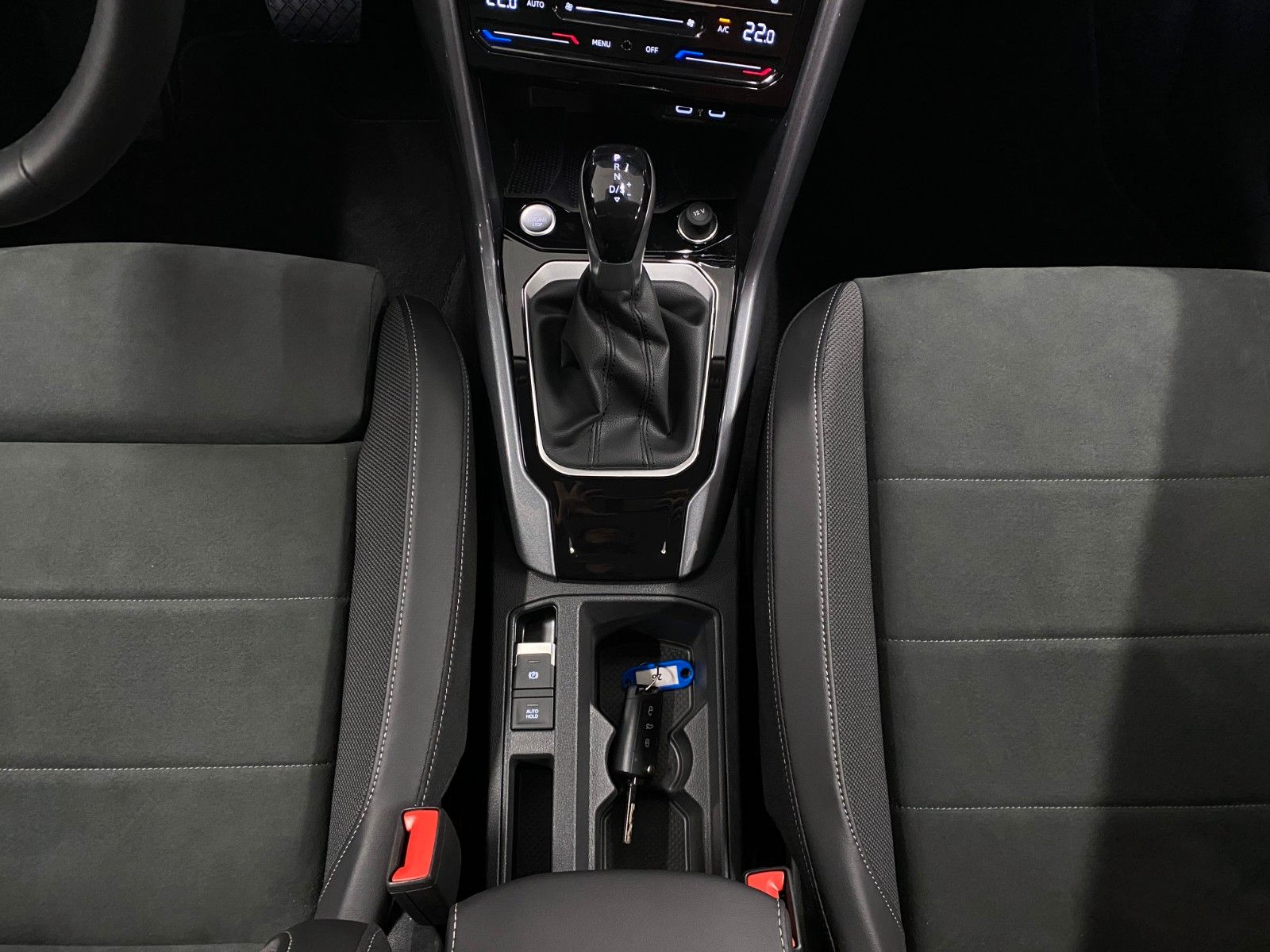 Volkswagen T-Roc - Bild 12