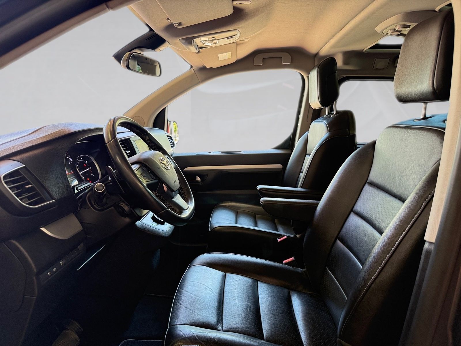 Fahrzeugabbildung Toyota Proace Verso 2.0 D-4D L1 Executive Pano,Kam.,AHK