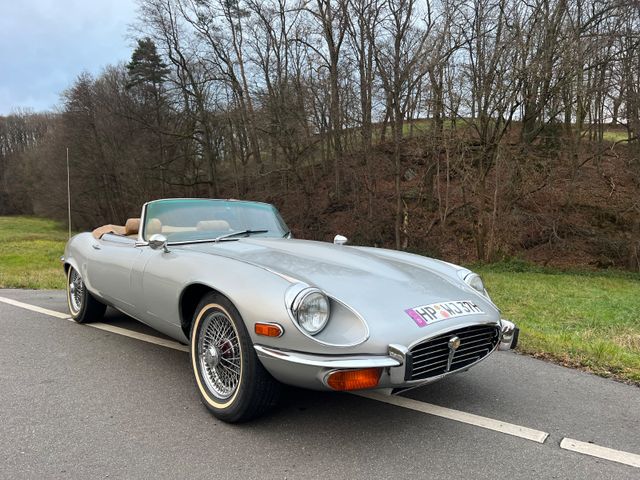 Jaguar E-Type Cabrio V12  Serie3 Oldtimer Links Lenker